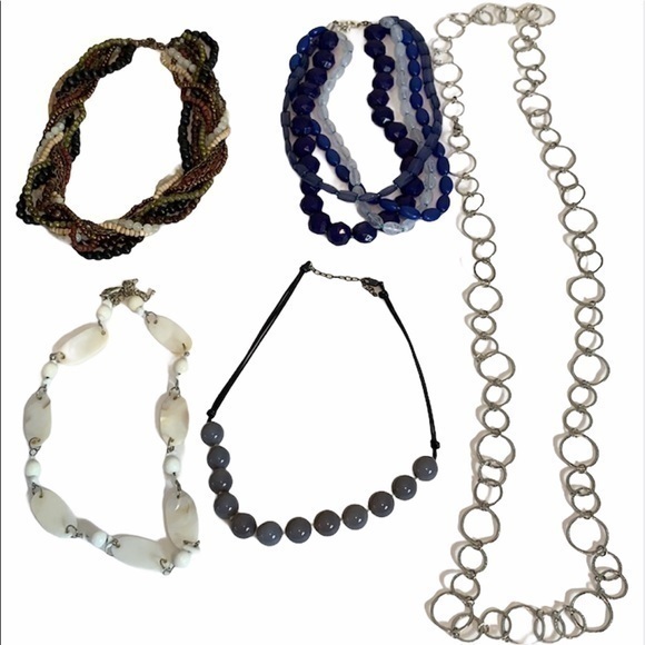 Jewelry - Necklace Lot